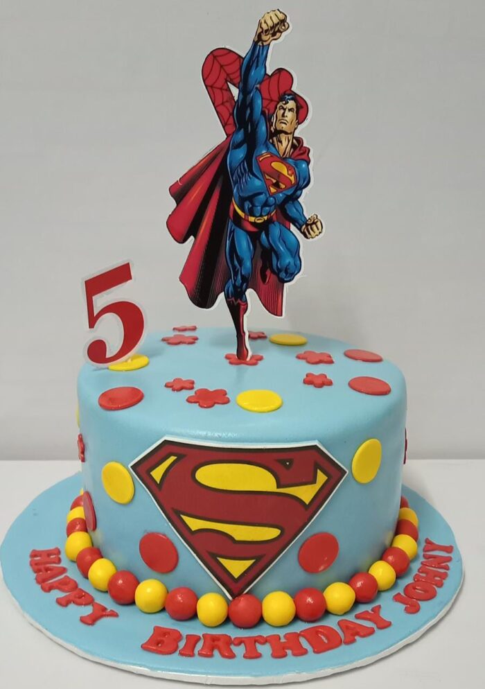 superman cartoon cake