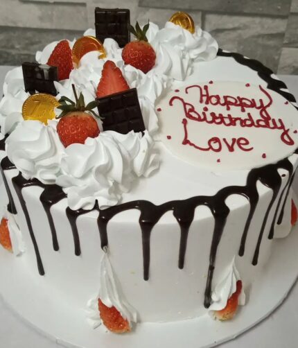 VAnilla Cake with Ganache