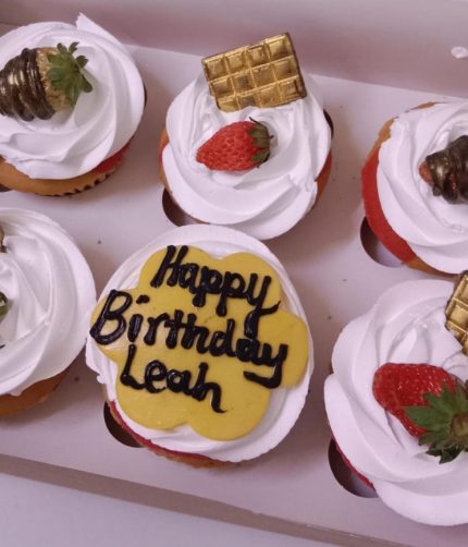 Birthday golden cupcake