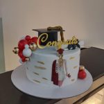 Graduation girl design cake