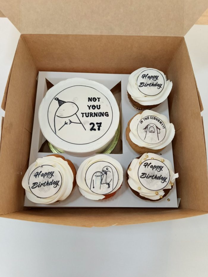 Bento cake with custom theme