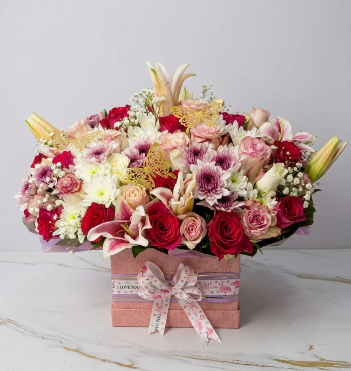 Hatbox arrangement