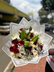 3 lilies bouquet