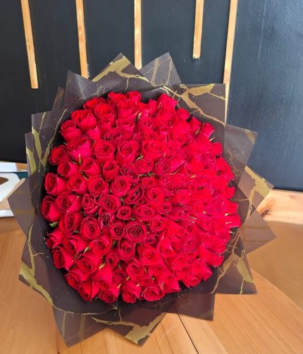 100 roses Bouquet